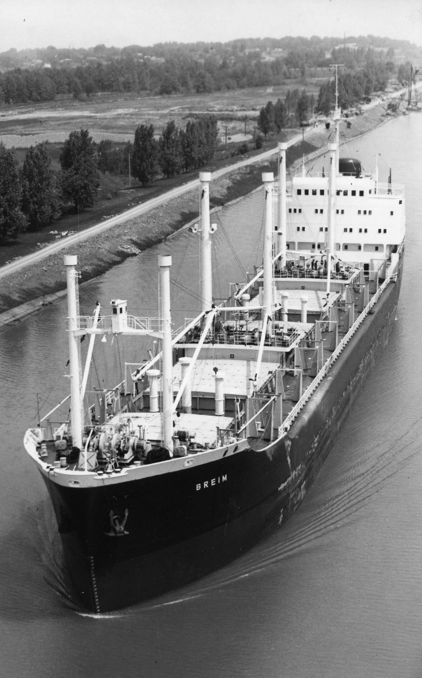 SS Breim in Welland Canal connecting Lake Erie and Lake Ontario